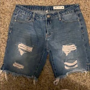 Bermuda jeans
